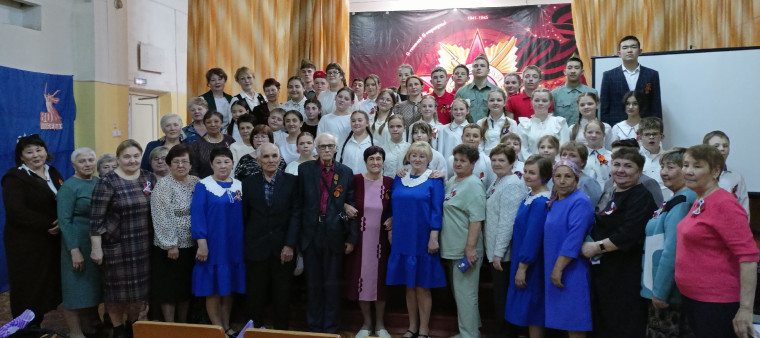 Литературно-музыкальная композиция , посвященная Дню Победы.